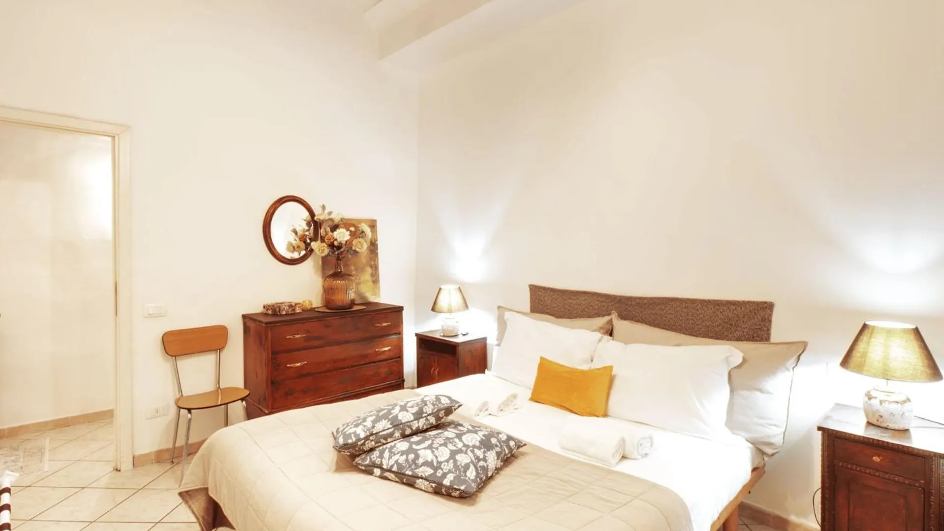 Appartamento La Bottega Di Botticelli By Halldis Firenze Italia