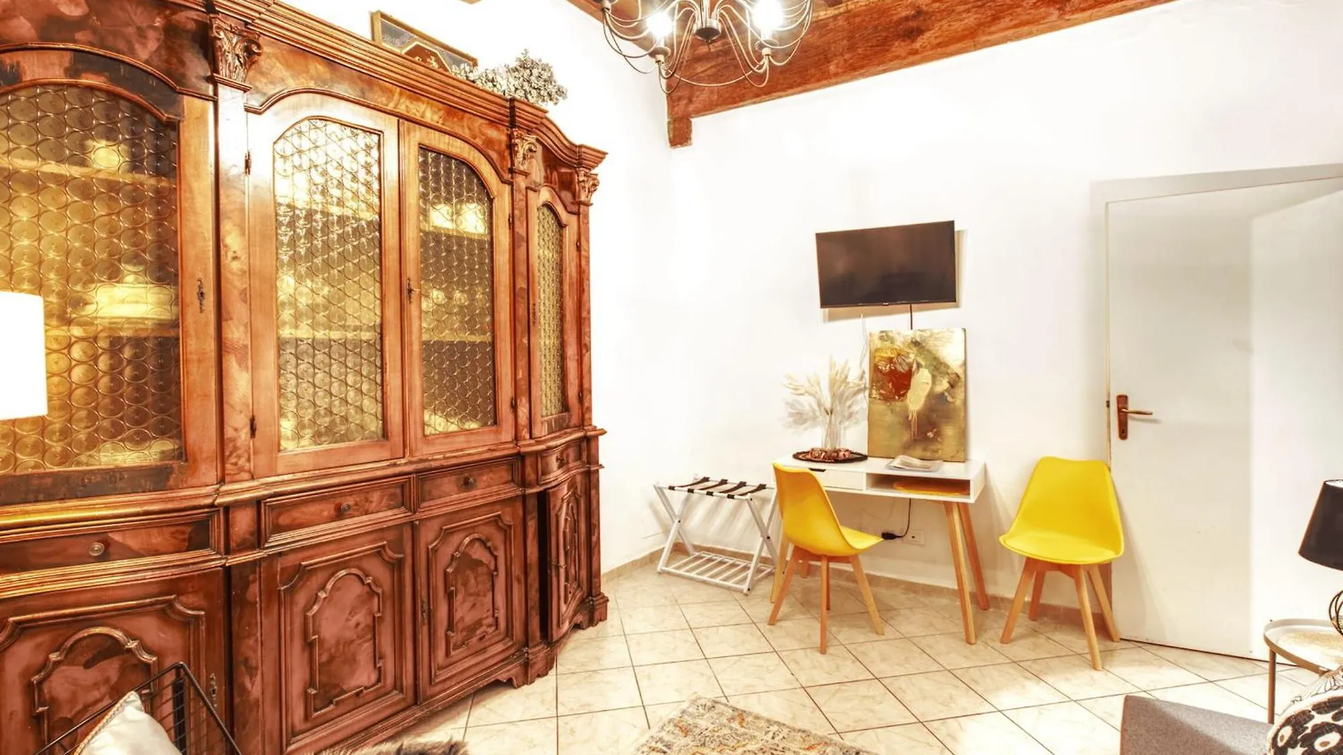 Appartamento La Bottega Di Botticelli By Halldis Firenze